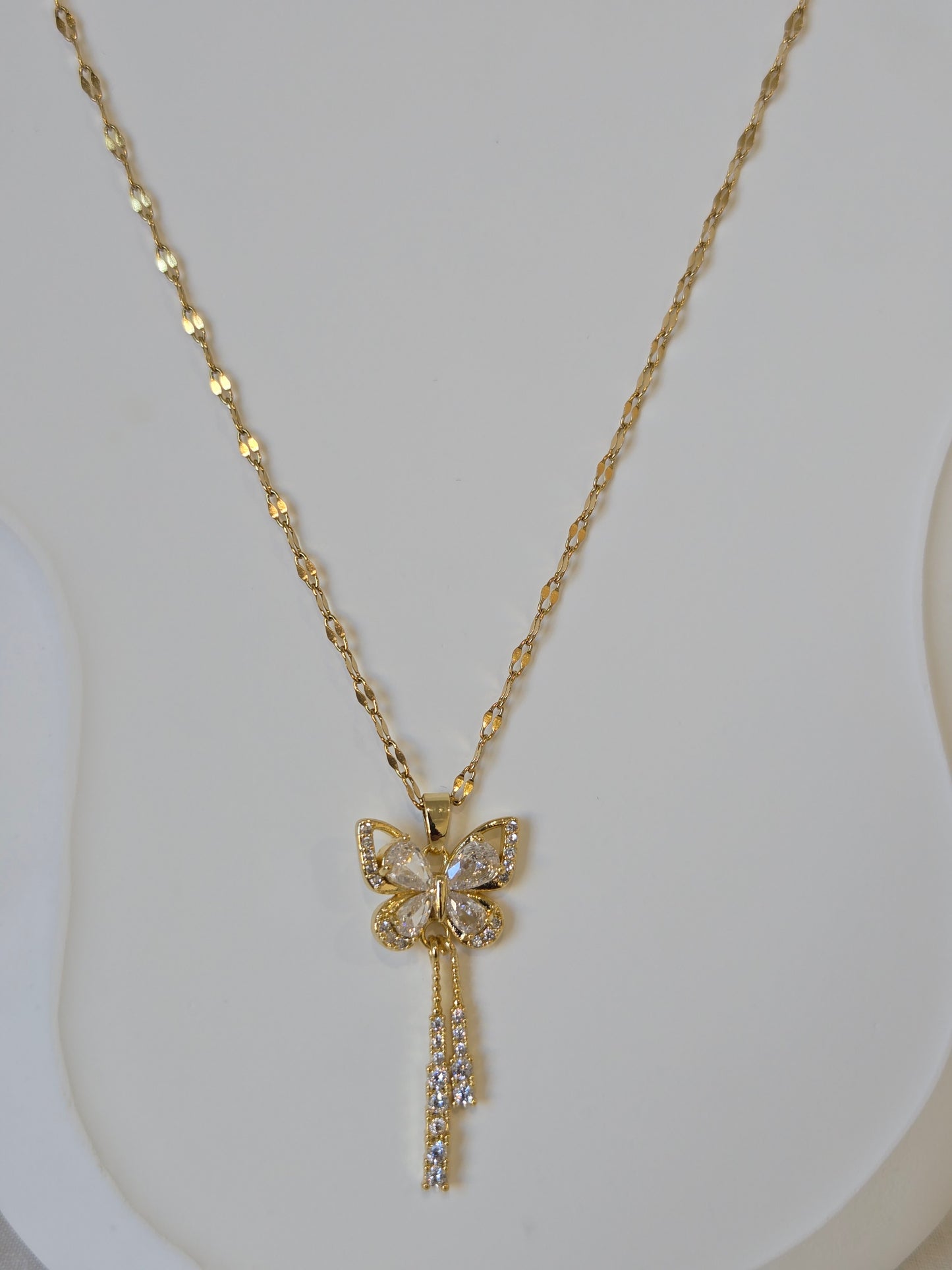 Hanging Butterfly Chain Necklace