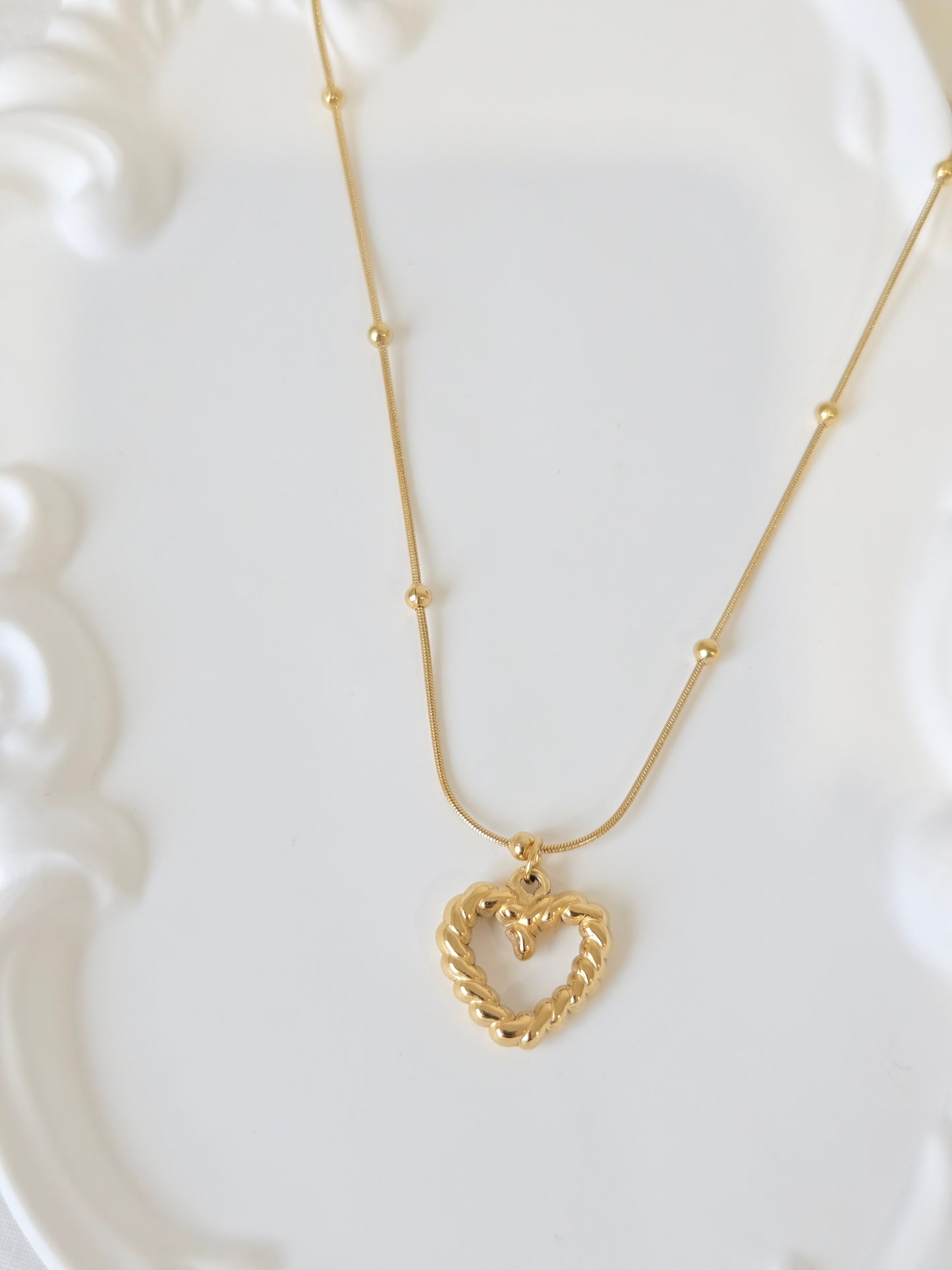 Bead Chain Rope Heart Pendant Necklace