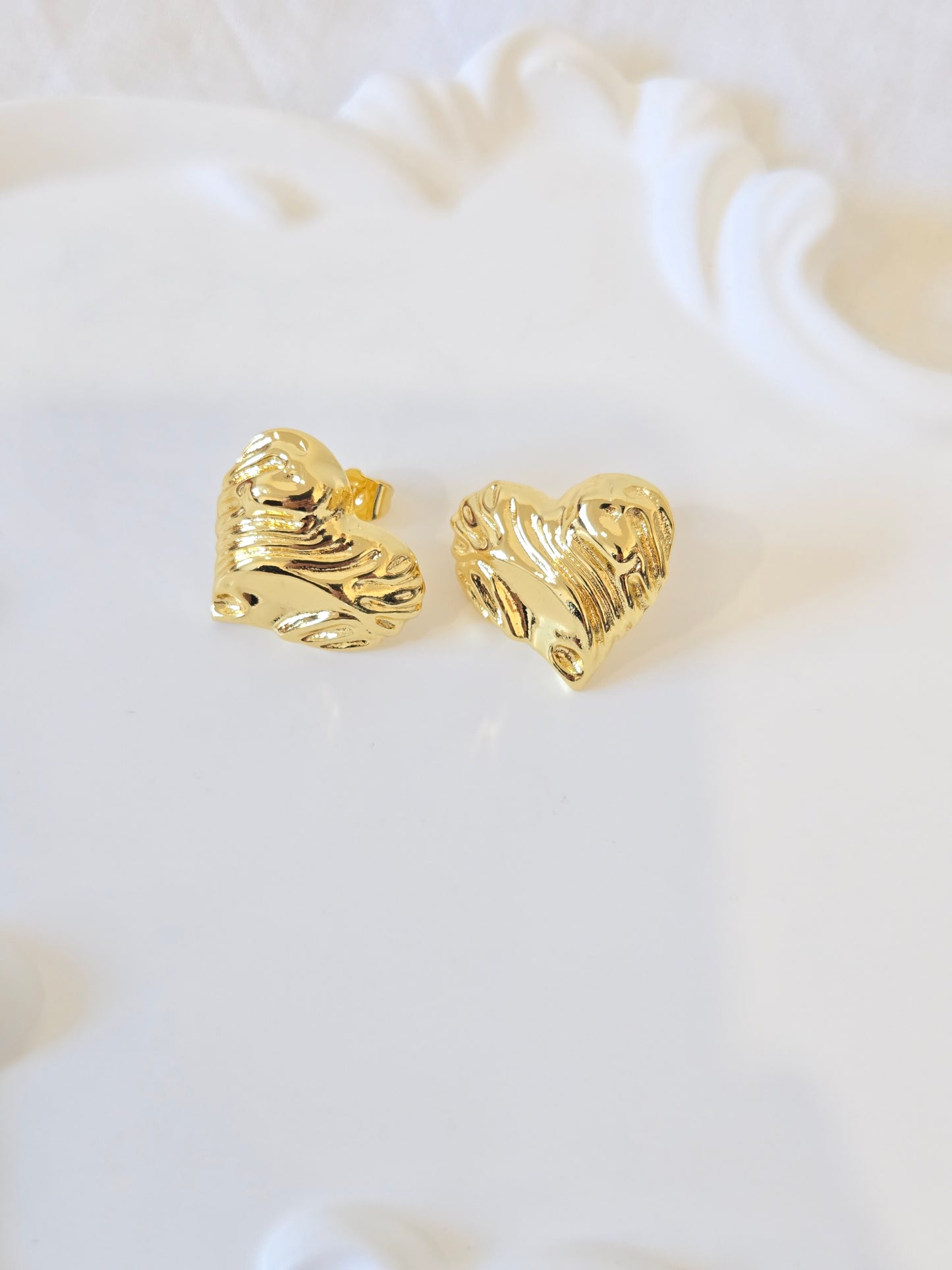 Wavy Heart Stud Earrings