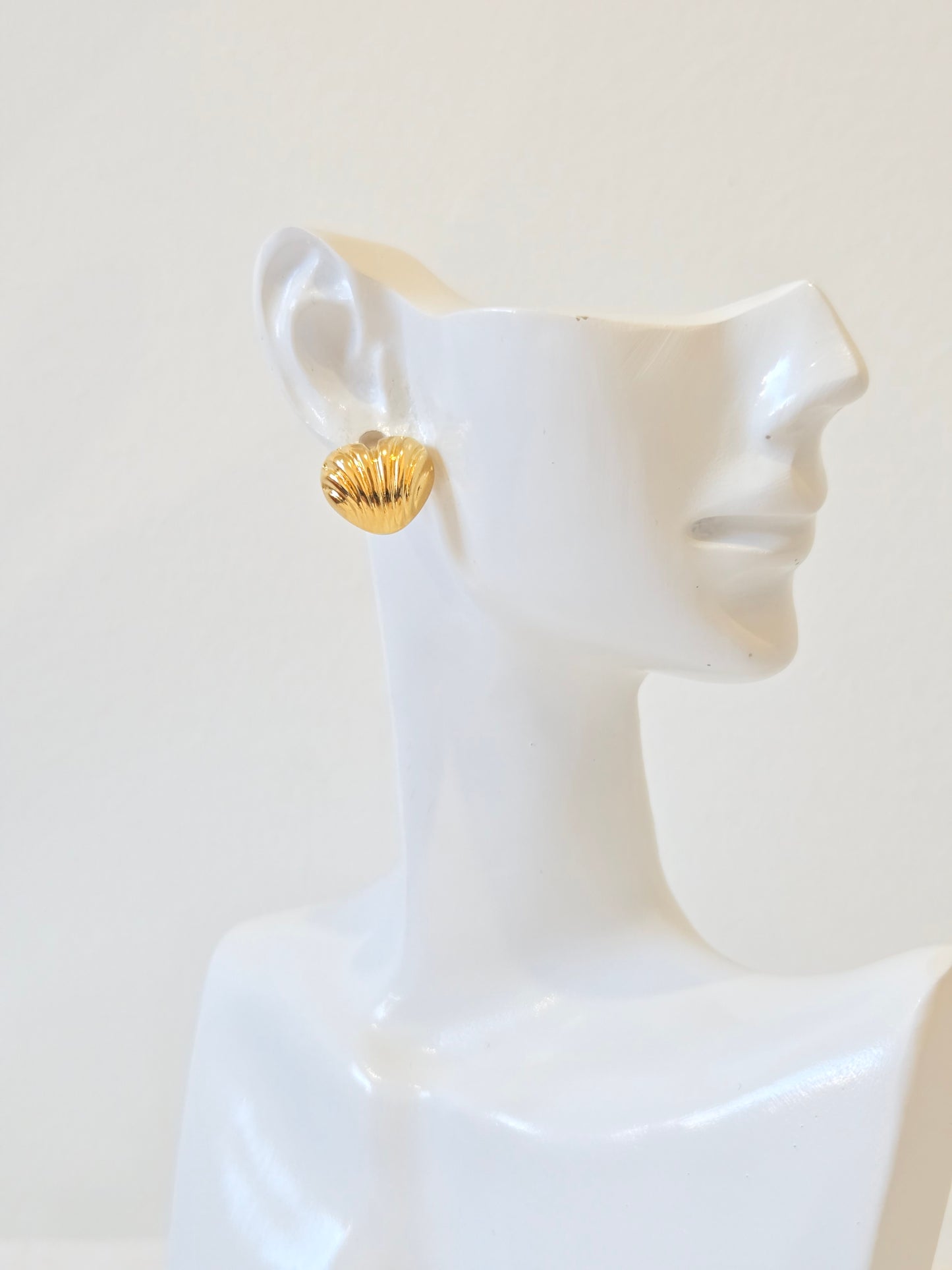 Textured Mini Heart Stud Earrings