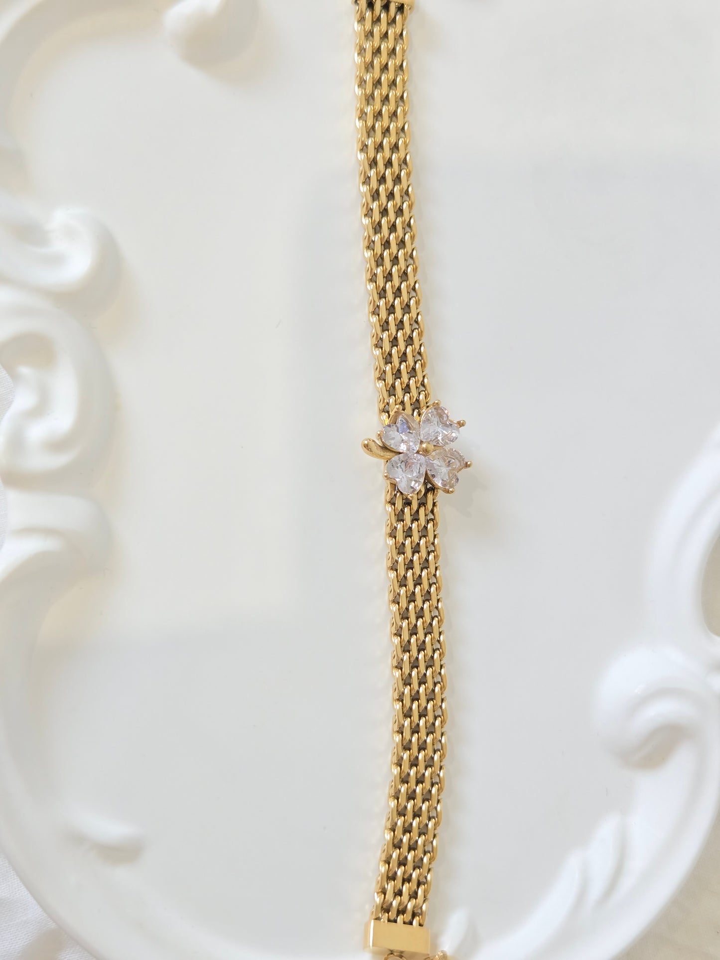 Strap Flower Chain Bracelet