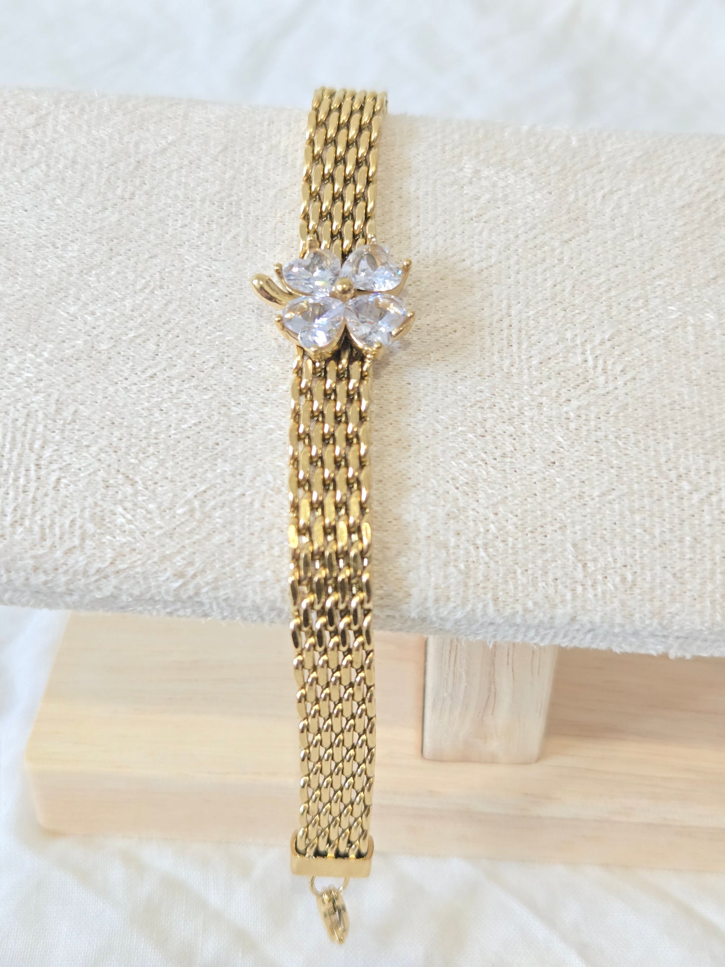 Strap Flower Chain Bracelet