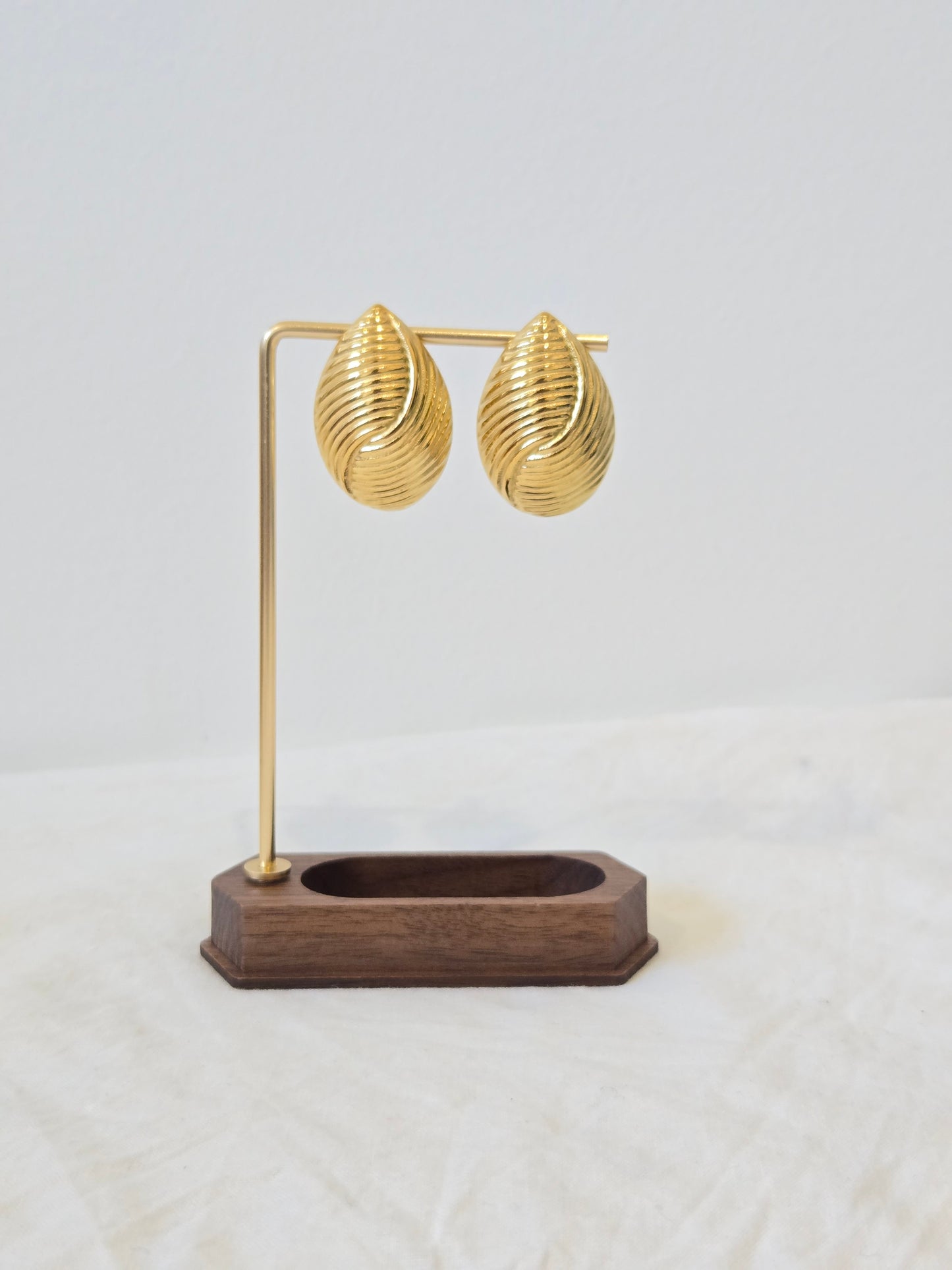 Shell Shape Studs
