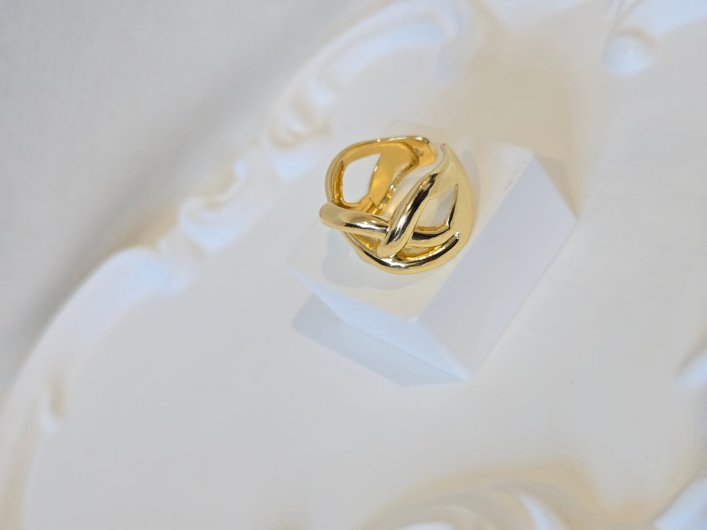 Statement Link Golden Adjustable Ring