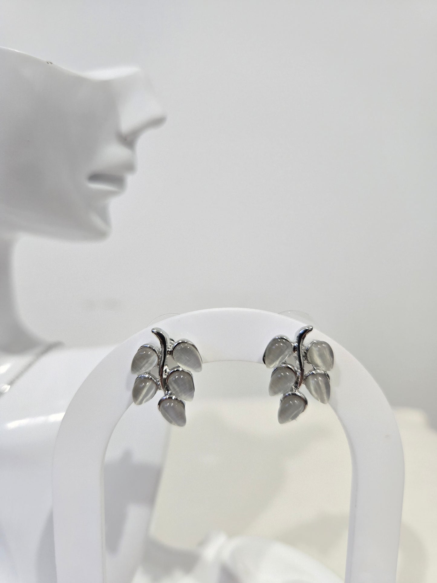 Silver Leaf Necklace Earrings Set