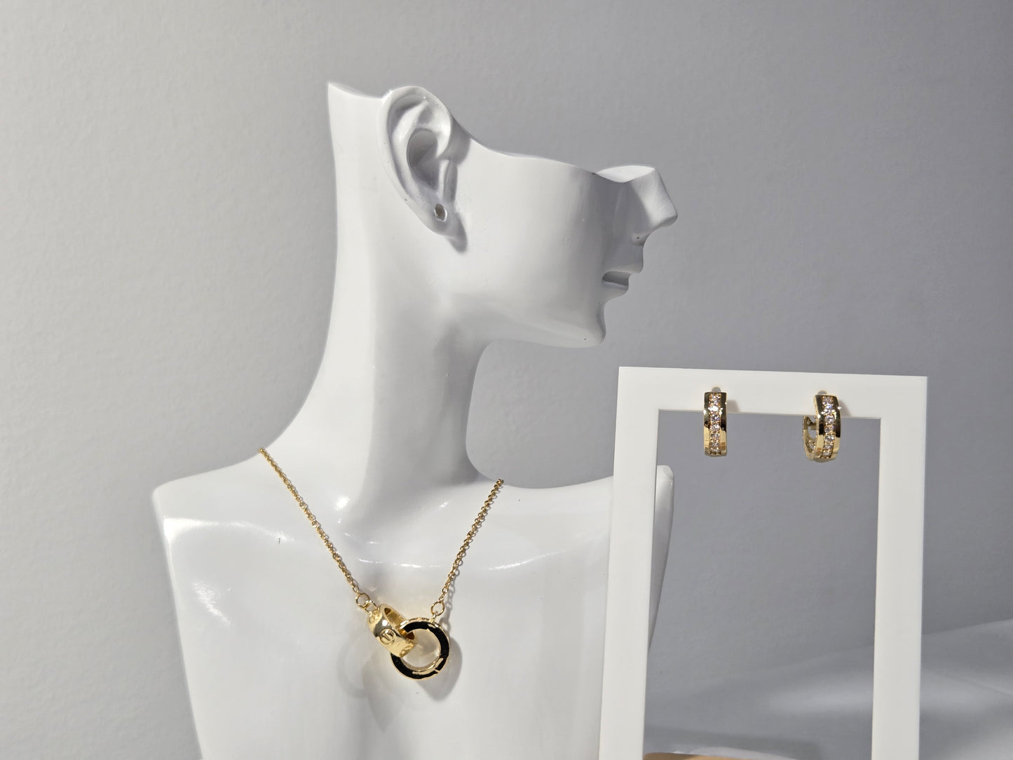 Interlockable Necklace Hoop 18K Gold Plated