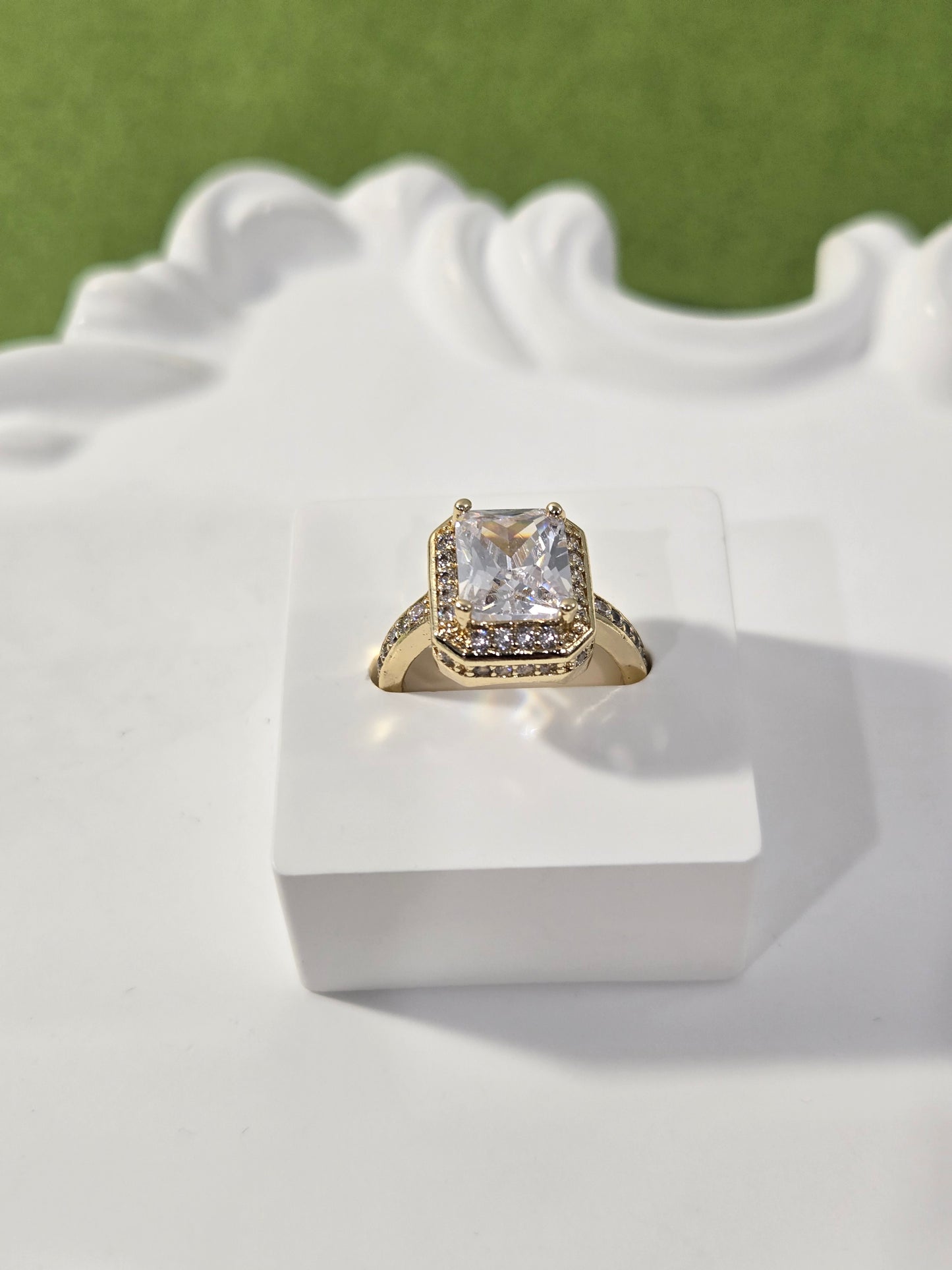 Solitaire Golden Adjustable Ring