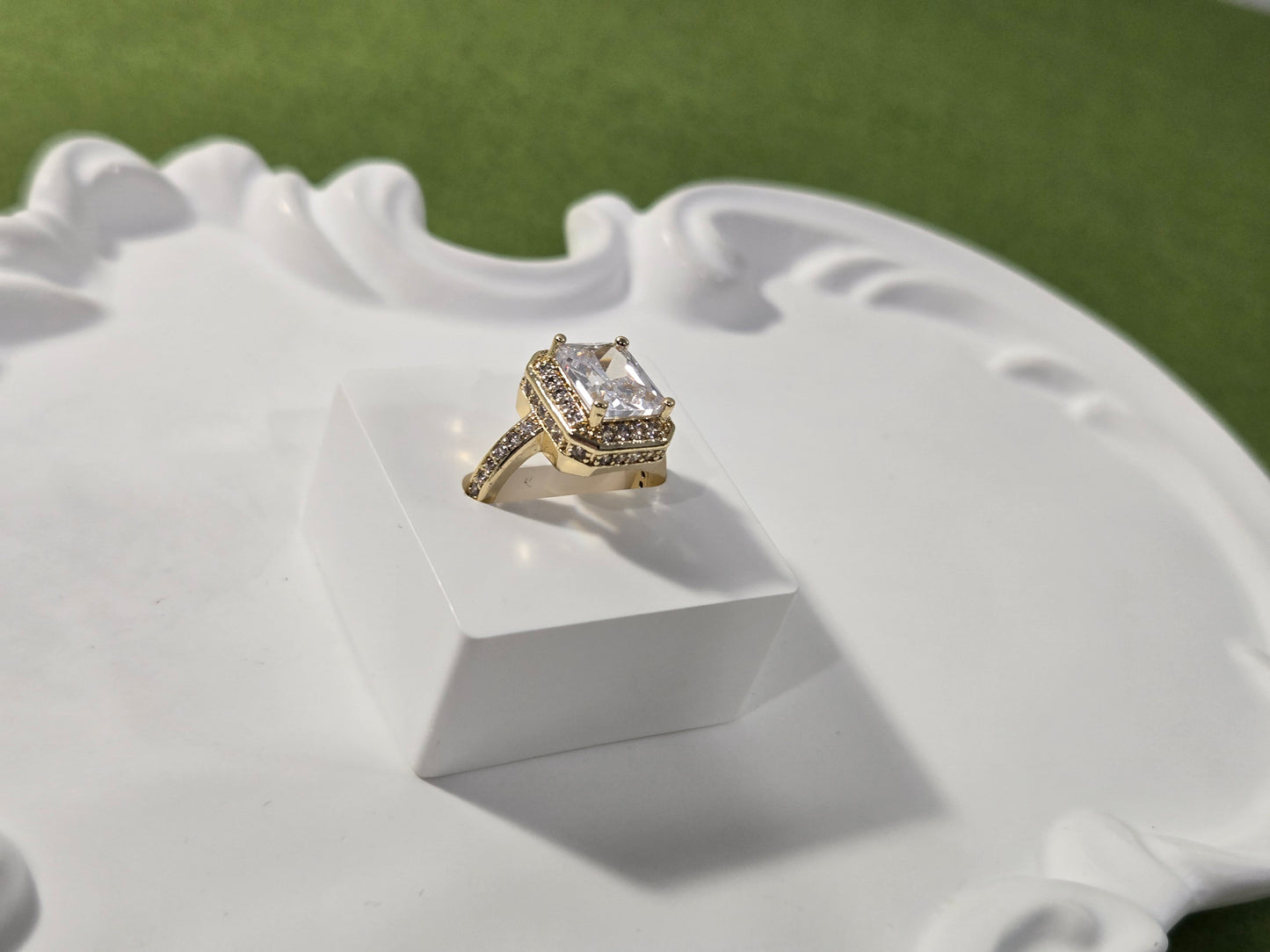Solitaire Golden Adjustable Ring