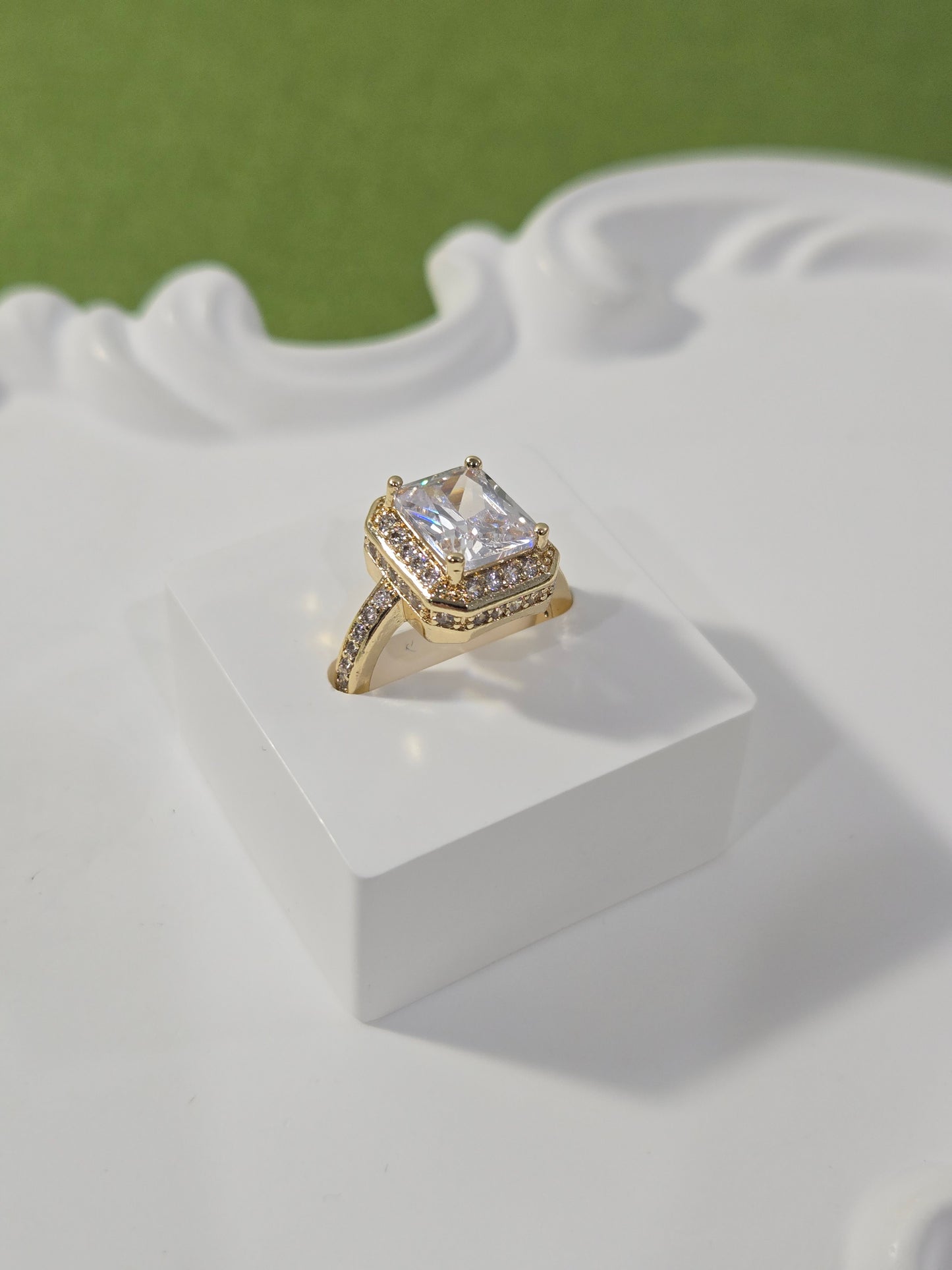 Solitaire Golden Adjustable Ring