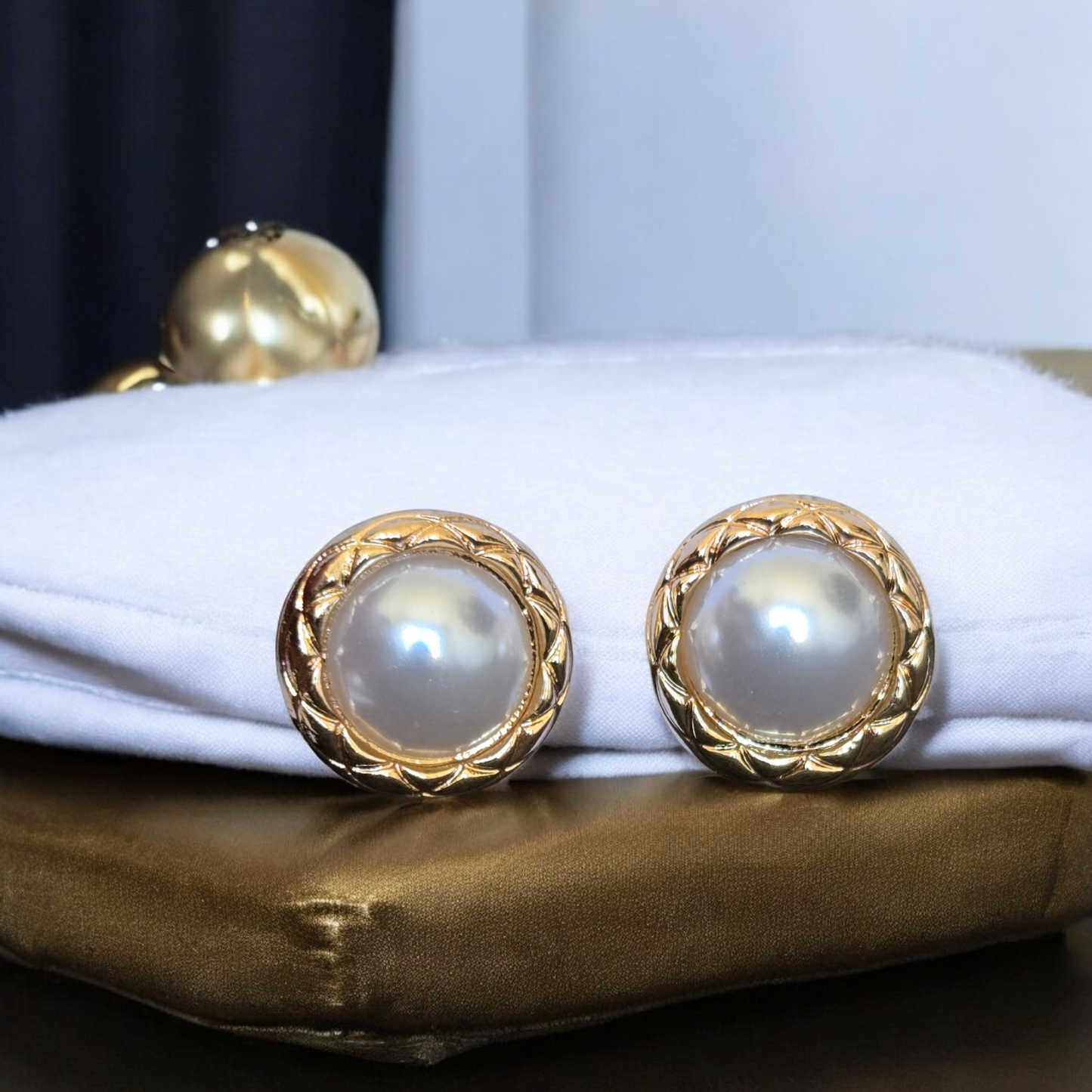 White Pearl Gold Wrap Stud Earrings
