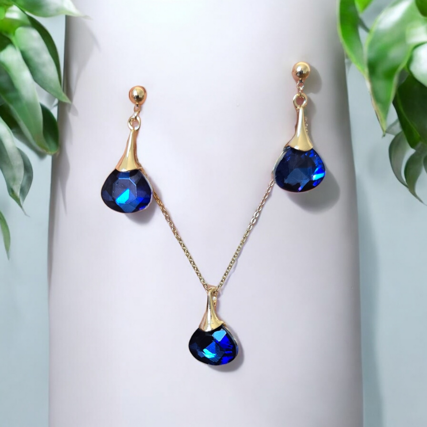Navy Blue Pendant Necklace Set