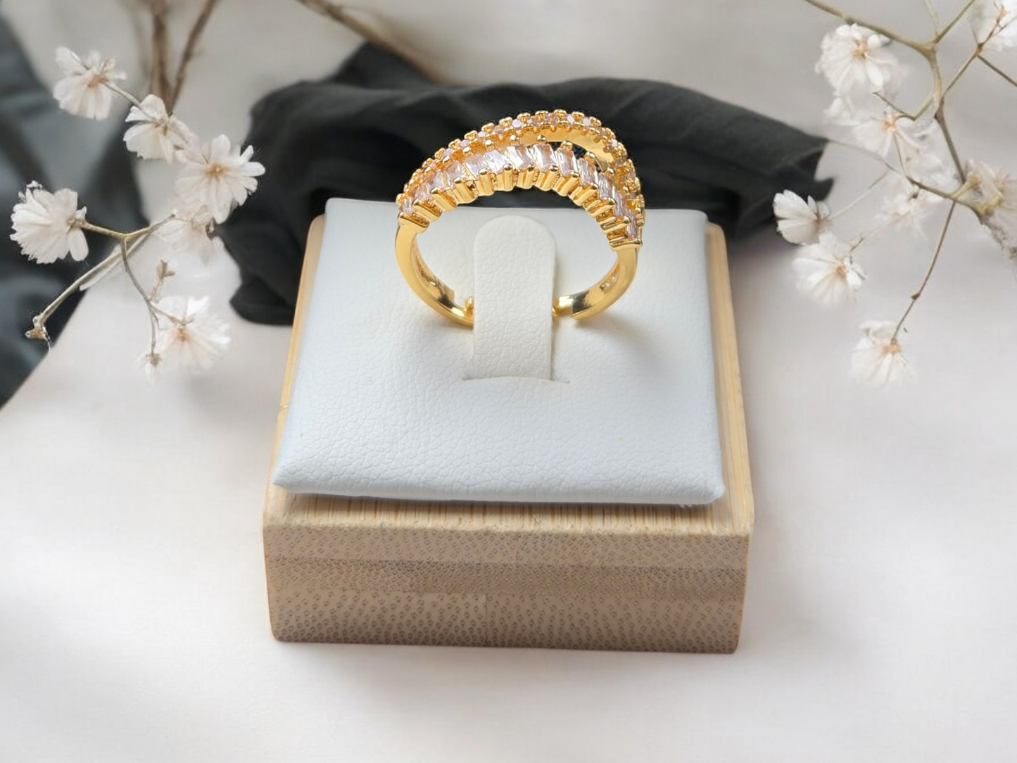 Crossover Wave Adjustable Ring
