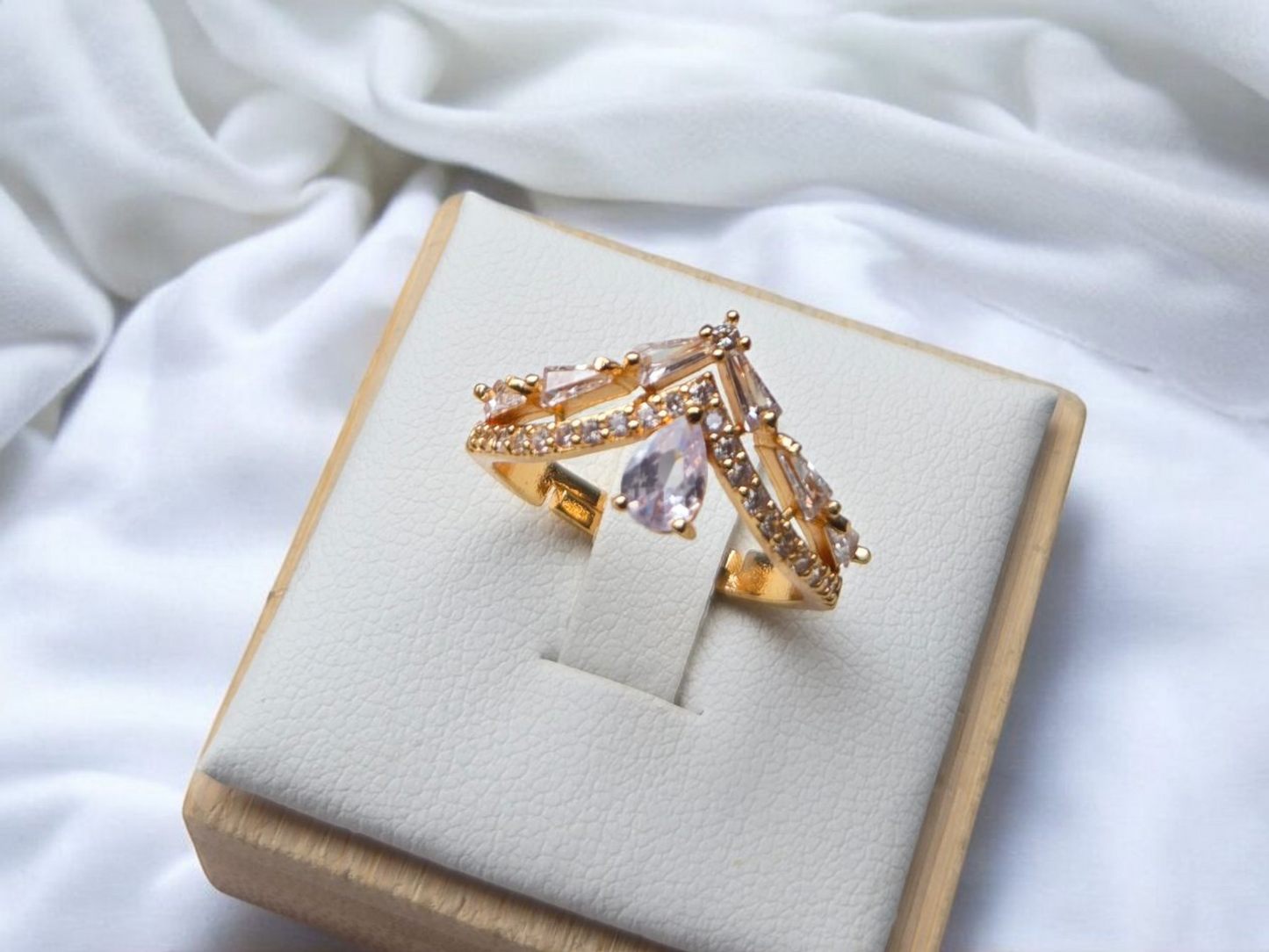 V Pattern Adjustable Ring