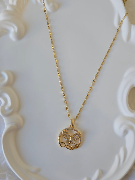 LeafLove Charming Pendant Necklace