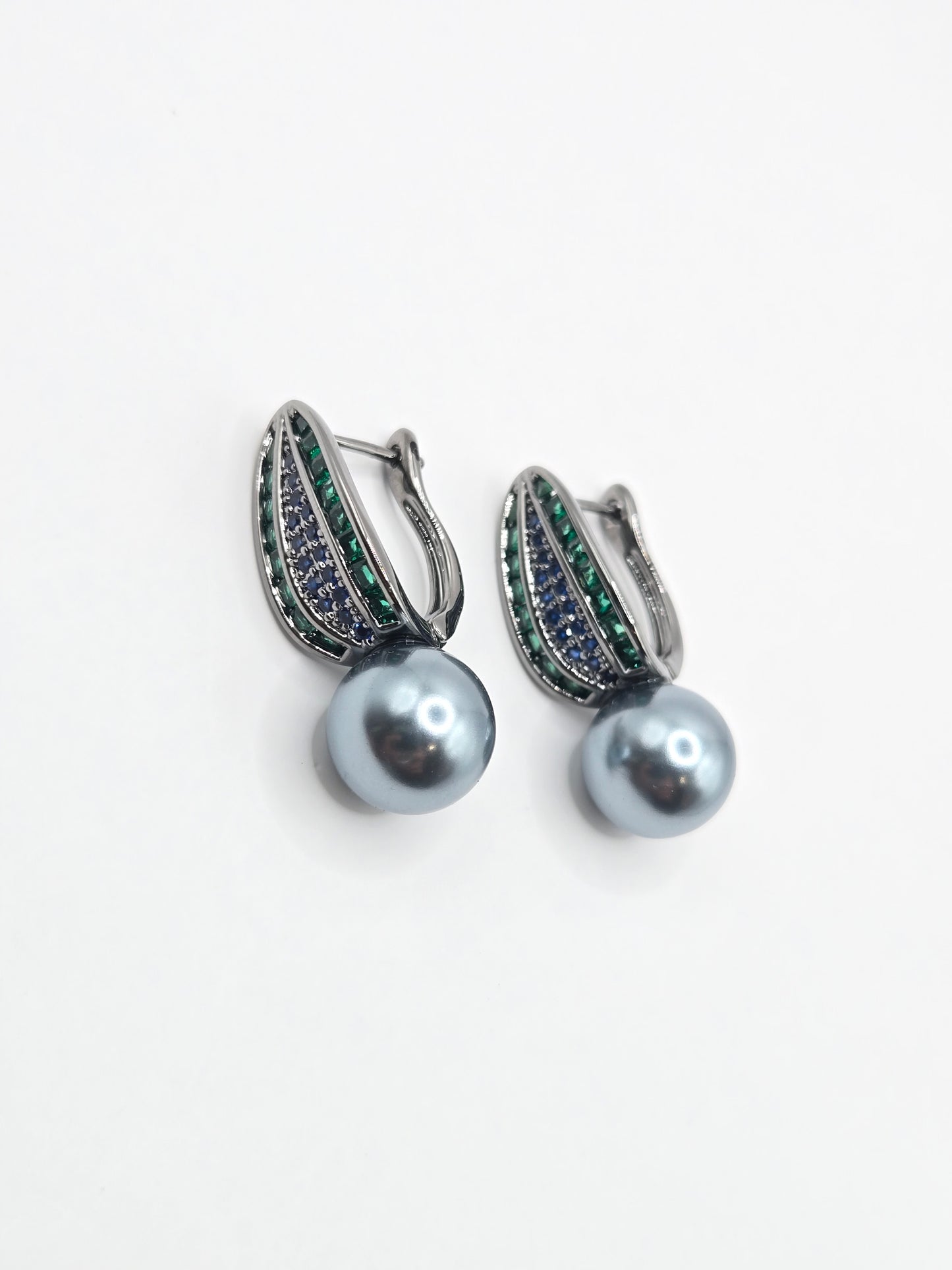 Regal Emerald Crystal Pearl Drop Earrings