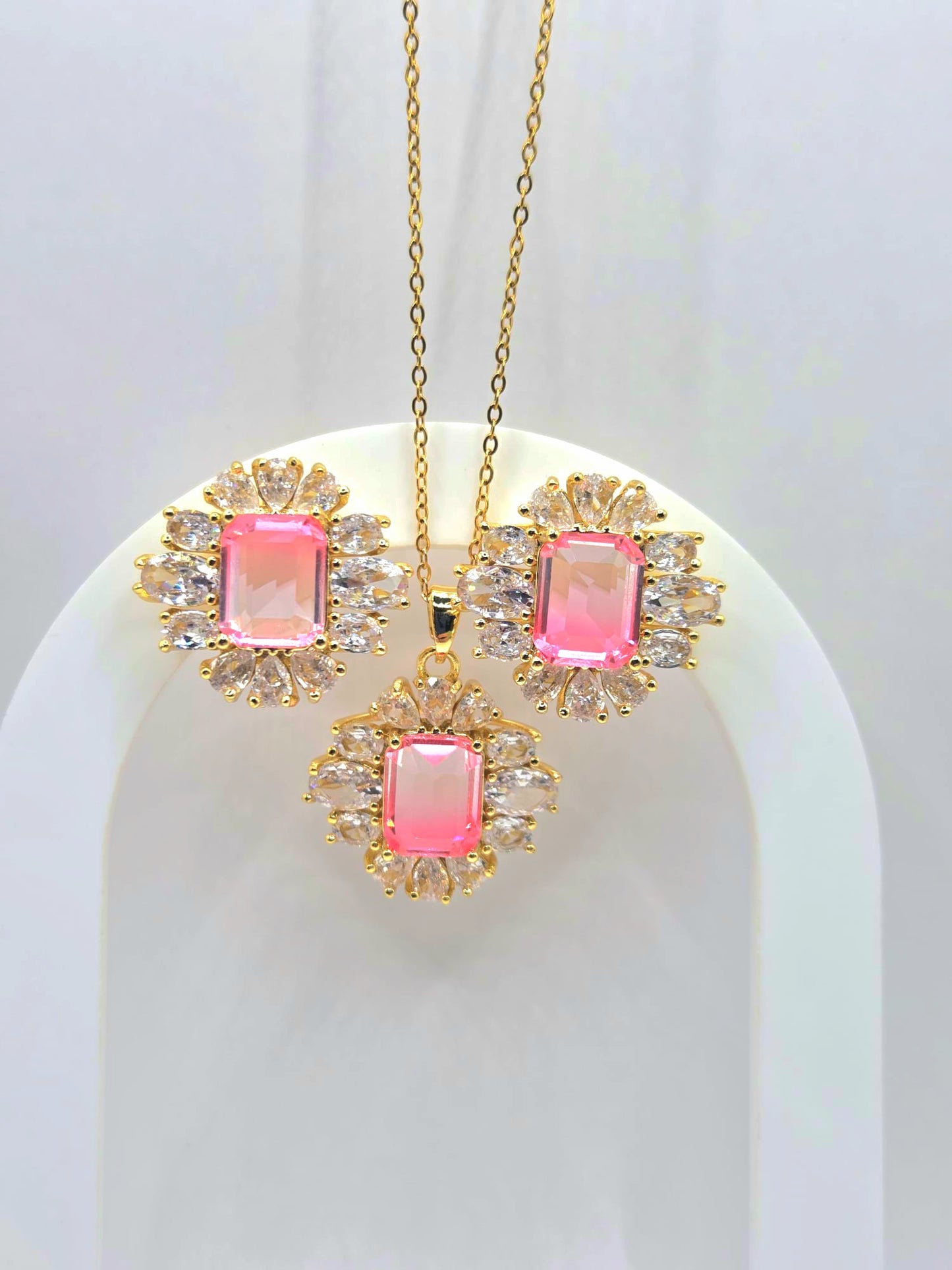 Elegant Drop Pendant Set