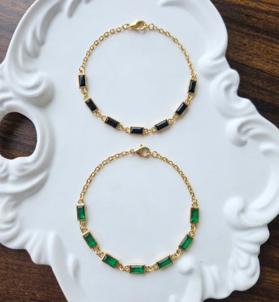 Sleek Prism Link Chain Bracelet